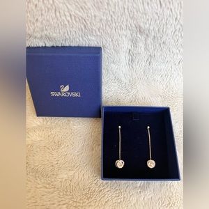 Swarovski drop earrings in rose gold